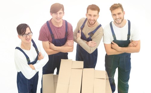 Read more about the article How to Check if a Moving Company Is Legitimate (And Tips for Avoiding Moving Scams)